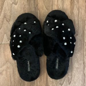 Victorias Secret Fur Slides size s